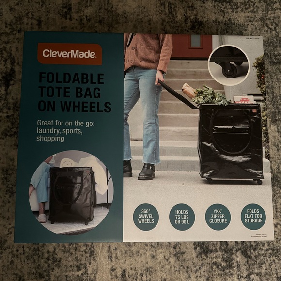 New in box large rolling tote - Picture 6 of 8